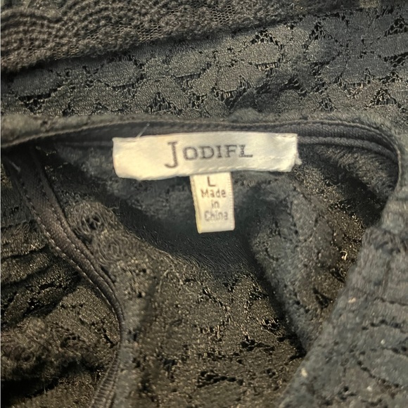 Jodifl brand blouse size L. Gently worn. - Picture 3 of 3